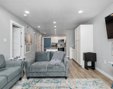 13151 Walden Road - Photo Thumbnail 12