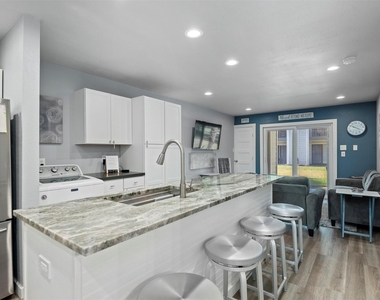 13151 Walden Road - Photo Thumbnail 8