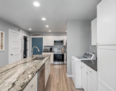 13151 Walden Road - Photo Thumbnail 3
