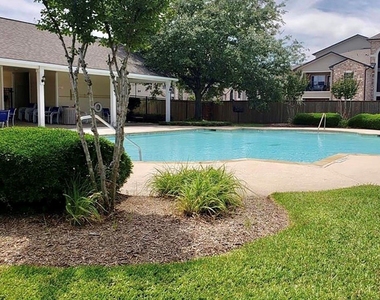 8318 Greys Lane - Photo Thumbnail 19