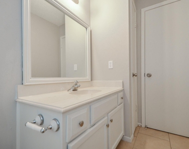 1853 Witte Road Road - Photo Thumbnail 21
