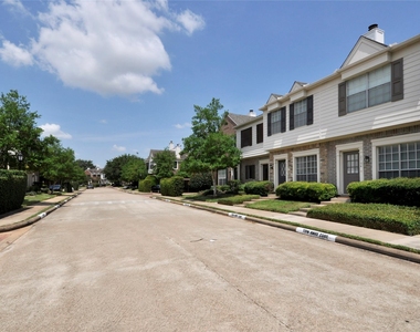 2930 Grants Lake Boulevard - Photo Thumbnail 23