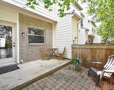 2930 Grants Lake Boulevard - Photo Thumbnail 1