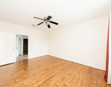 20306 Baytide Court - Photo Thumbnail 13