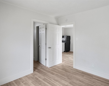 1704 Sam Wilson Street - Photo Thumbnail 2
