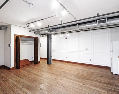 1011 Wood Street - Photo Thumbnail 6