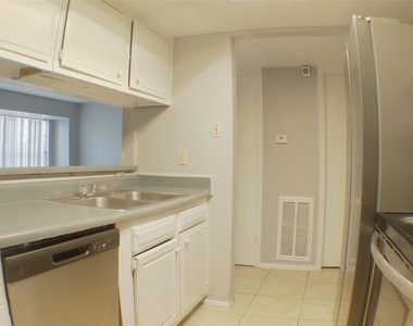 7273 Chasewood Drive - Photo Thumbnail 11