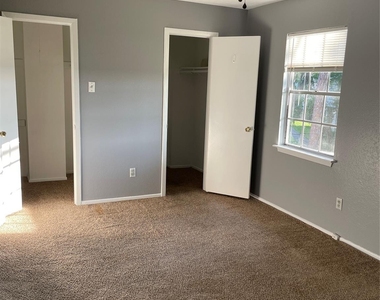 7273 Chasewood Drive - Photo Thumbnail 17