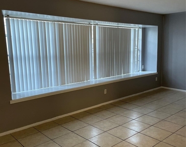 7273 Chasewood Drive - Photo Thumbnail 8