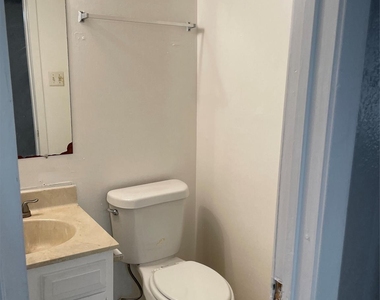 7273 Chasewood Drive - Photo Thumbnail 3