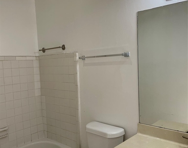 7273 Chasewood Drive - Photo Thumbnail 8