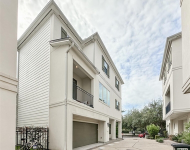 2 Hermann Park Court - Photo Thumbnail 26