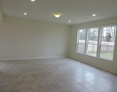 1122 Epworth Court - Photo Thumbnail 9
