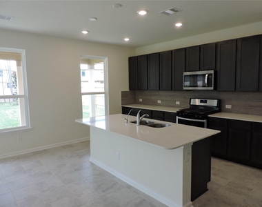 1122 Epworth Court - Photo Thumbnail 8