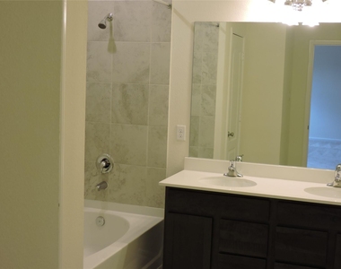1122 Epworth Court - Photo Thumbnail 23