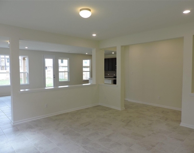 1122 Epworth Court - Photo Thumbnail 13