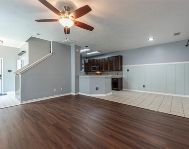 336 Capella Oaks Lane - Photo Thumbnail 5