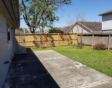 3526 Lexington Common - Photo Thumbnail 15