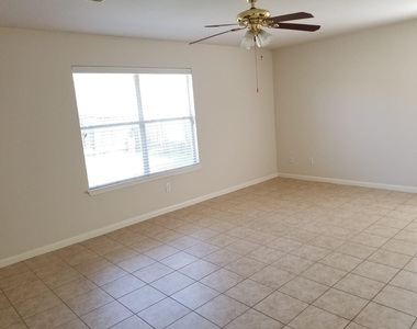 3526 Lexington Common - Photo Thumbnail 10