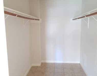 3526 Lexington Common - Photo Thumbnail 11