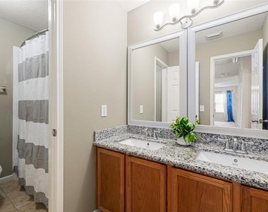10230 E Summit Canyon Drive - Photo Thumbnail 24