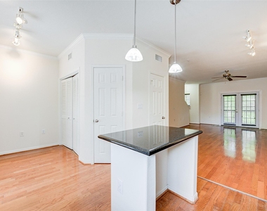 9200 Westheimer Road - Photo Thumbnail 6