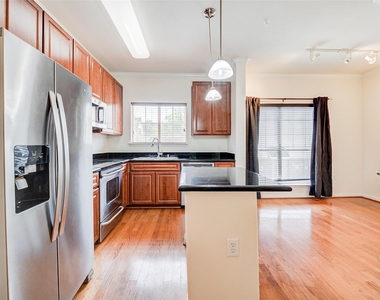 9200 Westheimer Road - Photo Thumbnail 4
