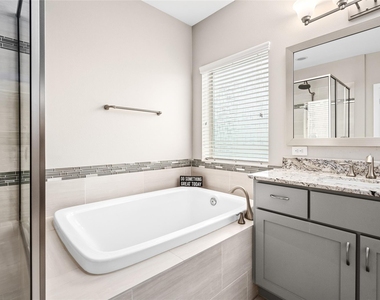 1407 Devonshire Manor Lane - Photo Thumbnail 19