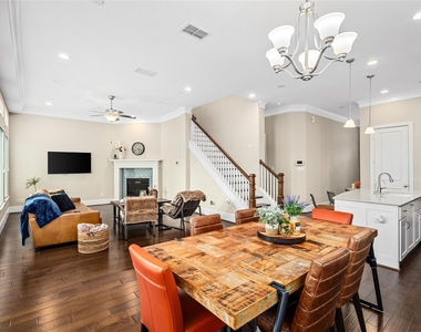 1407 Devonshire Manor Lane - Photo Thumbnail 10