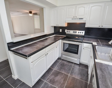 854 Wax Myrtle Lane - Photo Thumbnail 17