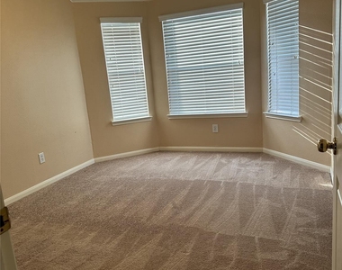 23806 Allingham Ln - Photo Thumbnail 3