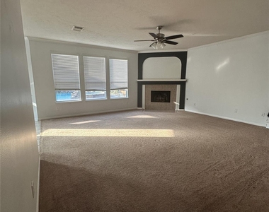 23806 Allingham Ln - Photo Thumbnail 17