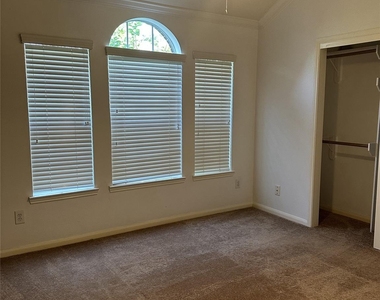 23806 Allingham Ln - Photo Thumbnail 8