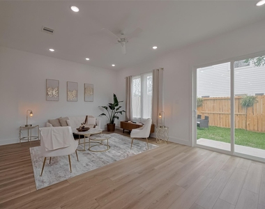 778 Mansfield St - Photo Thumbnail 3