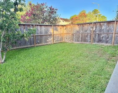 2923 Cottonfield Way - Photo Thumbnail 25
