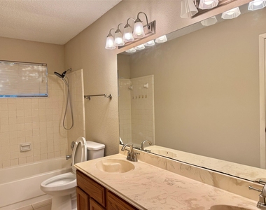 2923 Cottonfield Way - Photo Thumbnail 9