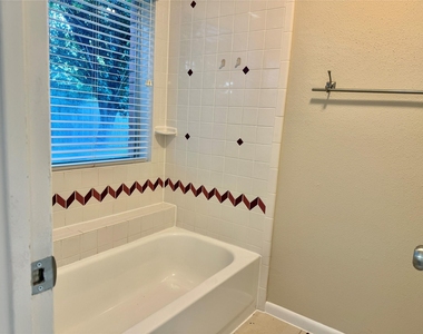 2923 Cottonfield Way - Photo Thumbnail 22