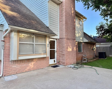 2923 Cottonfield Way - Photo Thumbnail 24