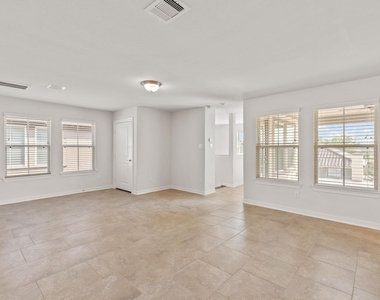 14 W Oaks Drive - Photo Thumbnail 18