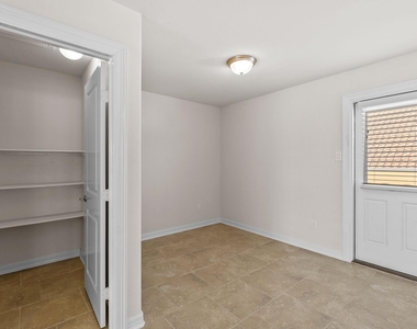 14 W Oaks Drive - Photo Thumbnail 19