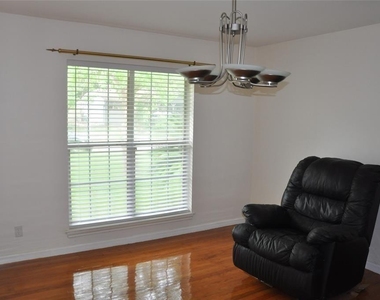 5519 Caversham Dr Drive - Photo Thumbnail 1