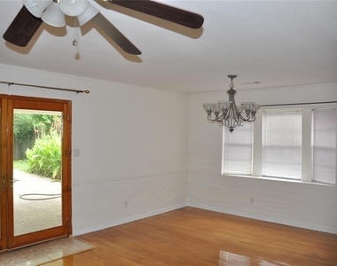 5519 Caversham Dr Drive - Photo Thumbnail 6