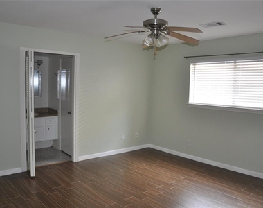 5519 Caversham Dr Drive - Photo Thumbnail 20