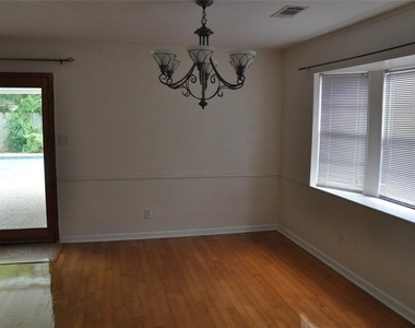 5519 Caversham Dr Drive - Photo Thumbnail 14