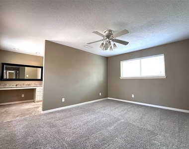 1766 Maux Drive - Photo Thumbnail 12