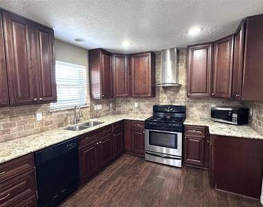 1766 Maux Drive - Photo Thumbnail 5