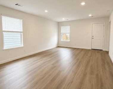 12334 Mccrorey Trail Court - Photo Thumbnail 3