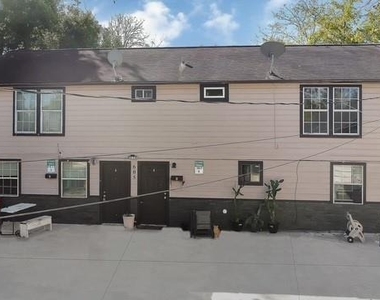 605 E Hunnicutt Street - Photo Thumbnail 1