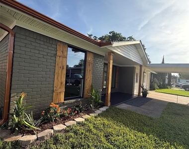 2726 Yale Street - Photo Thumbnail 8