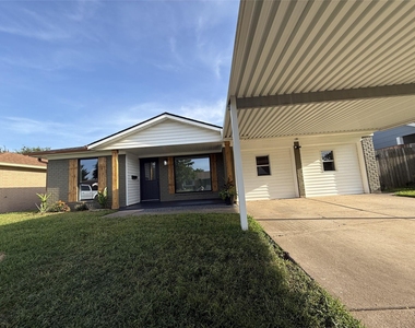2726 Yale Street - Photo Thumbnail 6